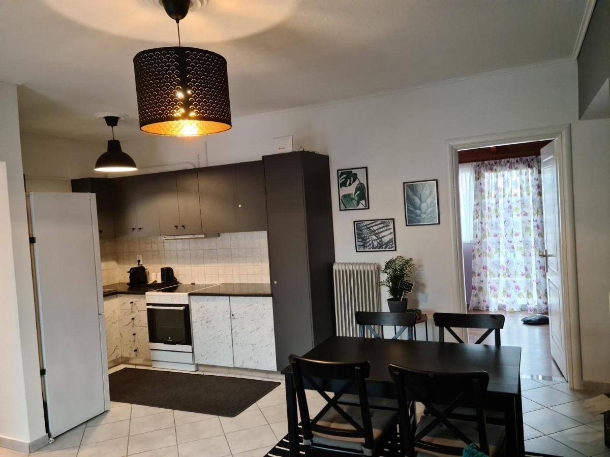 Comfy Urban Apartment Яніна Екстер'єр фото